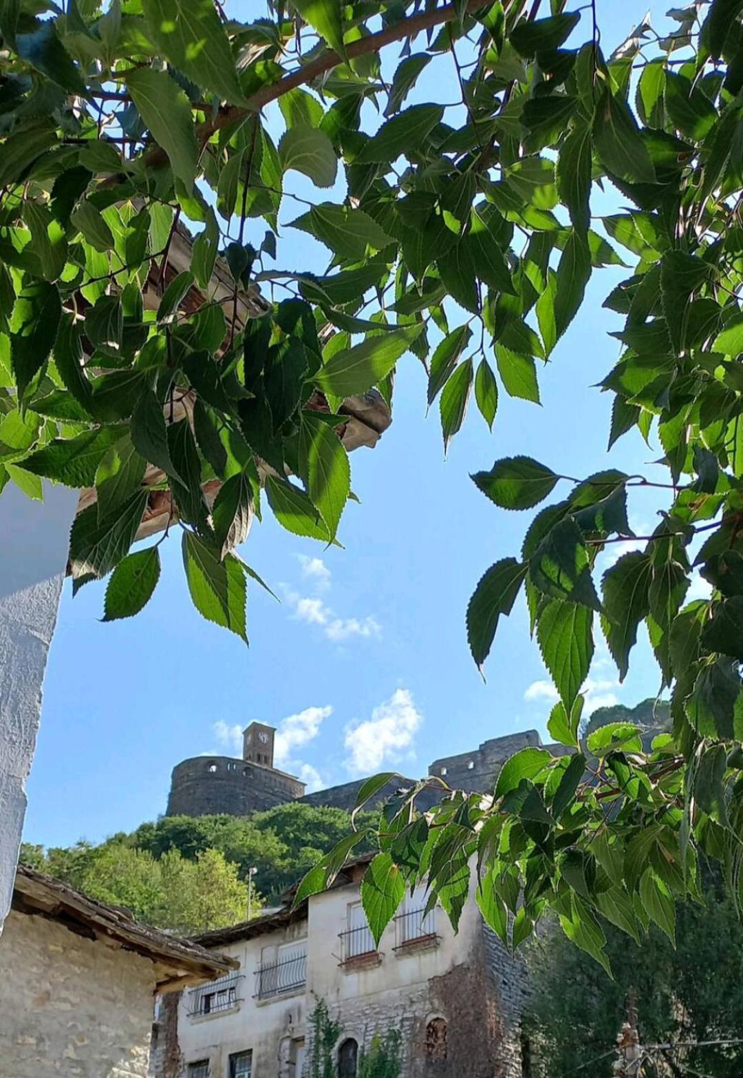 Marbi Guest House Gjirokastër Exterior foto