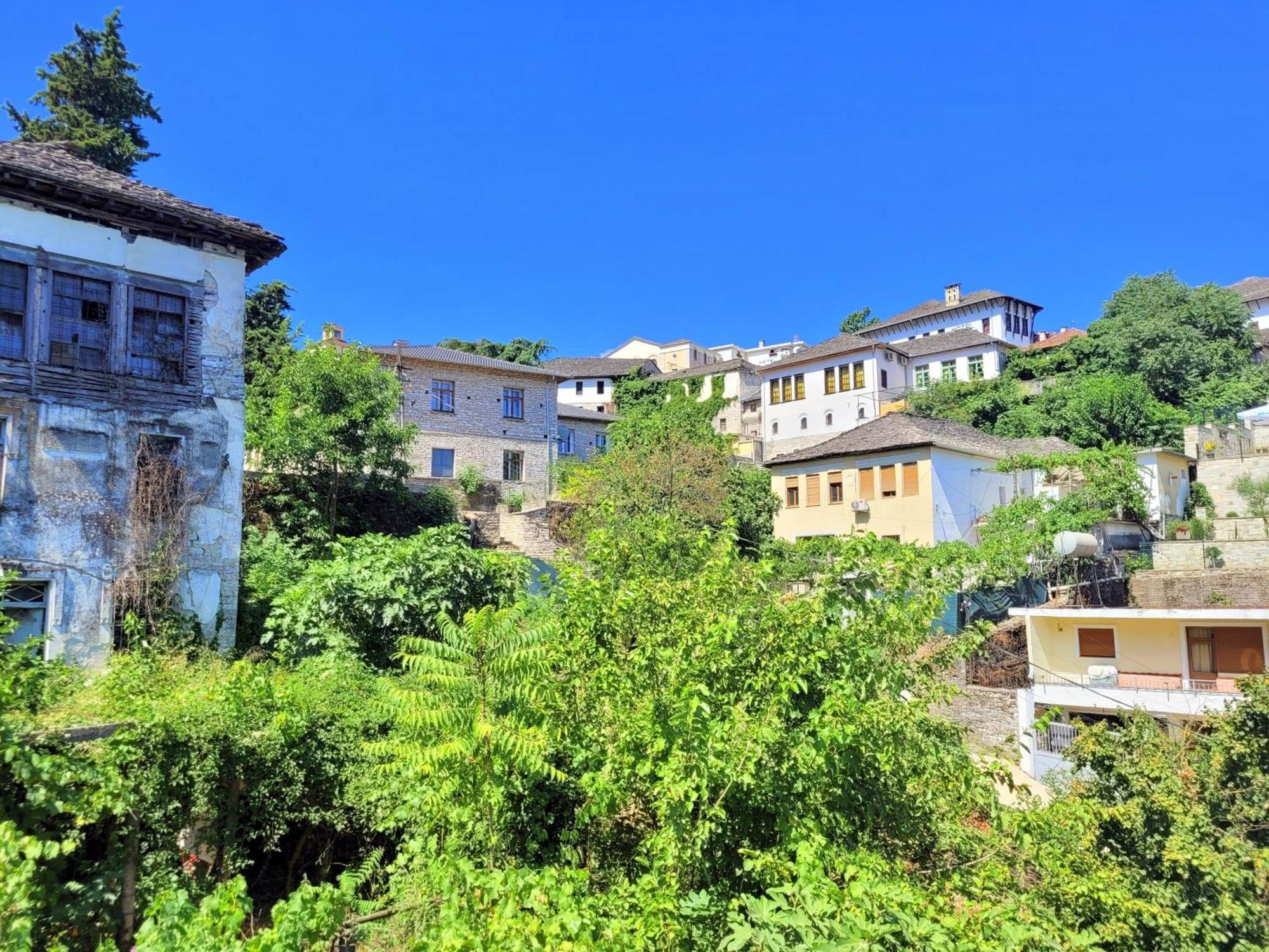 Marbi Guest House Gjirokastër Exterior foto